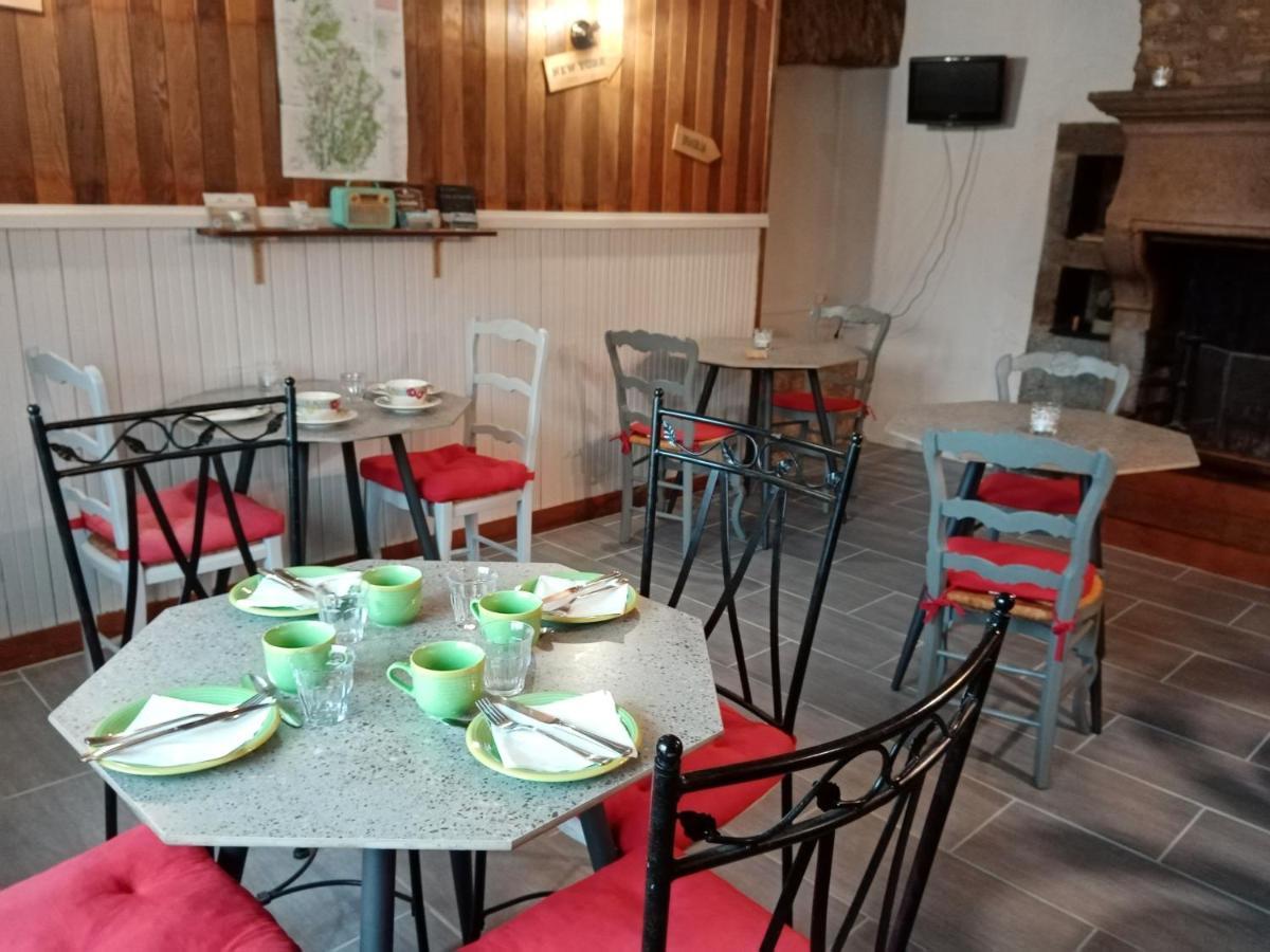 Les P'Tites Pistes Bed & Breakfast Chaux-des-Pres Екстериор снимка