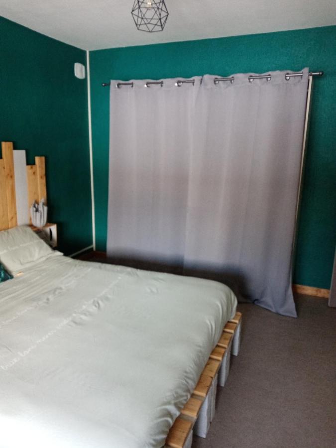 Les P'Tites Pistes Bed & Breakfast Chaux-des-Pres Екстериор снимка